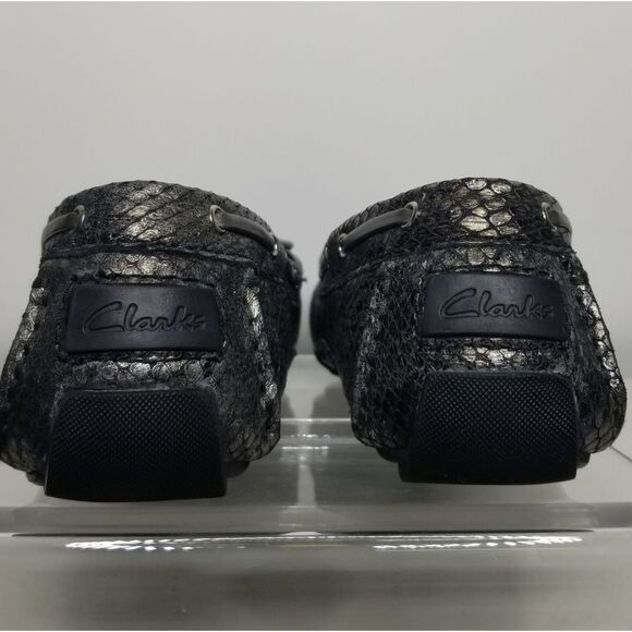 Clark's Artisan Women's Metallic Silver Snakeskin Slip On's Flats Loafer 7W - Picture 7 of 15